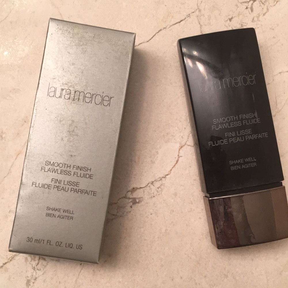 Laura mercier smooth finish flawless fluide